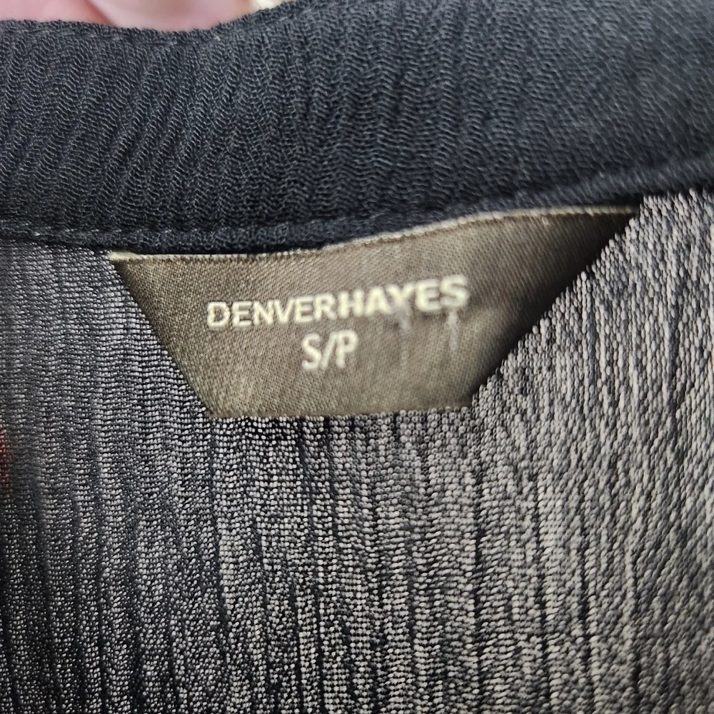 Denver Hayes Black Lightweight Short Sleeved Blouse - Picture 7 of 10